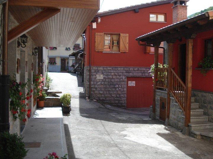 Apartamentos Rurales Les Martes Felechosa Exterior foto